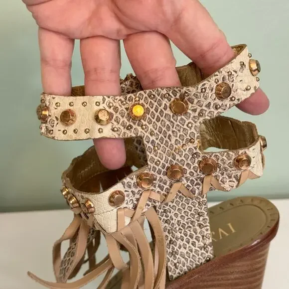 Ivy Kirzhner Sandals 9 Brown Snake Fringe Studded Hildagar Buckle Strappy Ankle